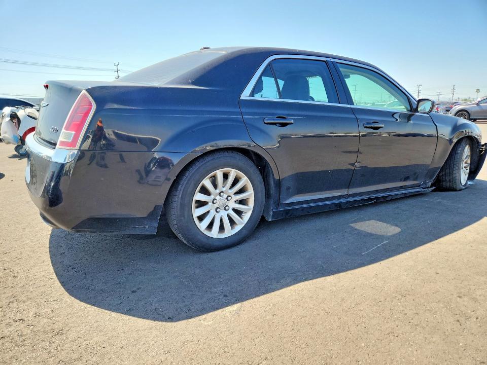 2013 Chrysler 300 მანქანა იყიდება აუქციონზე, vin: 2C3CCAAGXDH723110, აუქციონის ნომერი: 49336046