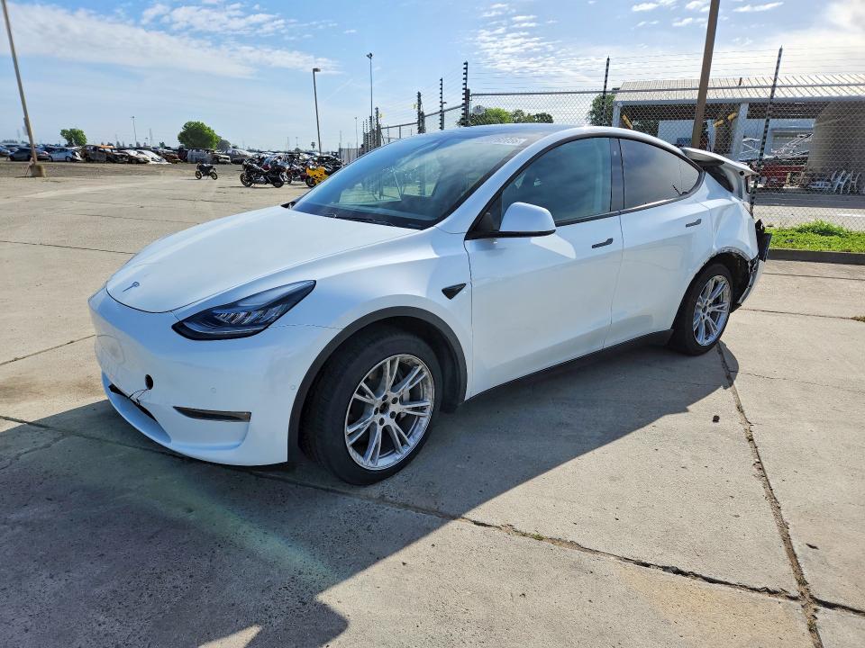 50762056 :رقم المزاد ، 5YJYGDEE6LF018535 vin ، 2020 Tesla Model Y مزاد بيع