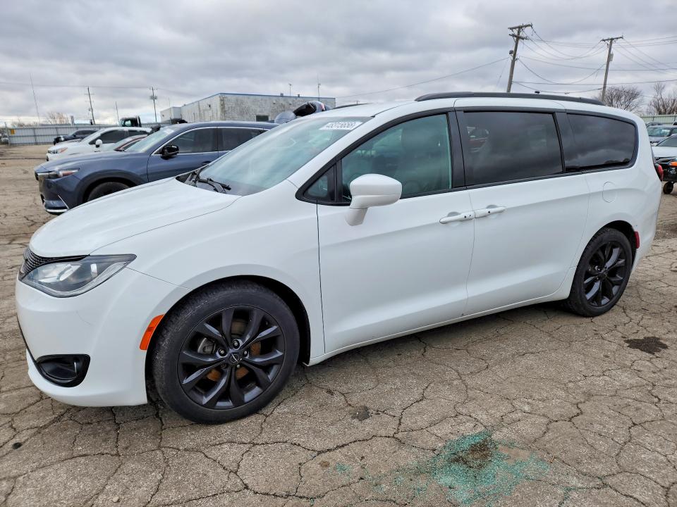 Продаж на аукціоні авто 2018 Chrysler Pacifica, vin: 2C4RC1BG5JR227898, номер лоту: 48315656
