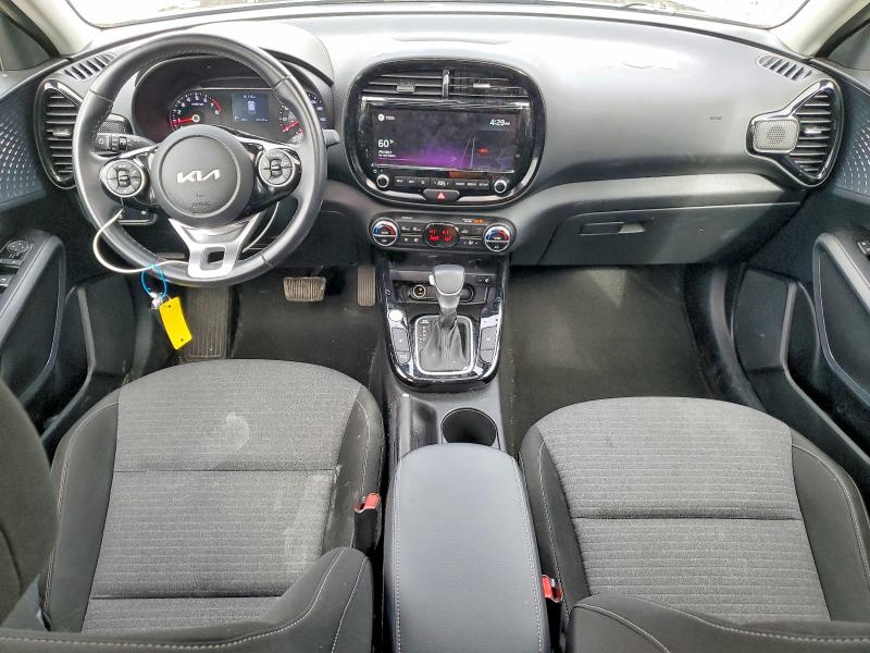 51332456 :رقم المزاد ، KNDJ33AU0N7163664 vin ، 2022 Kia Soul مزاد بيع