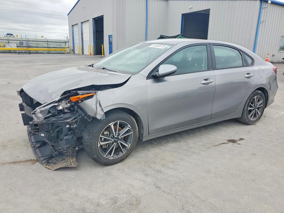 2022 Kia Forte მანქანა იყიდება აუქციონზე, vin: 3KPF24ADXNE482505, აუქციონის ნომერი: 50480576