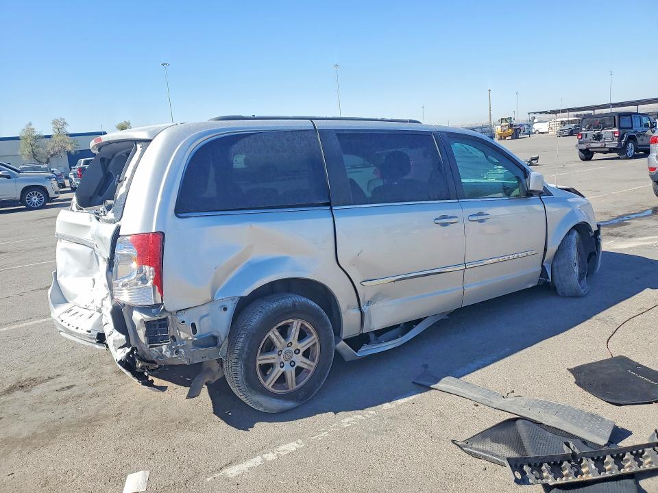 Продажа на аукционе авто 2012 Chrysler Town & Country, vin: 2C4RC1BG8CR353269, номер лота: 49459496