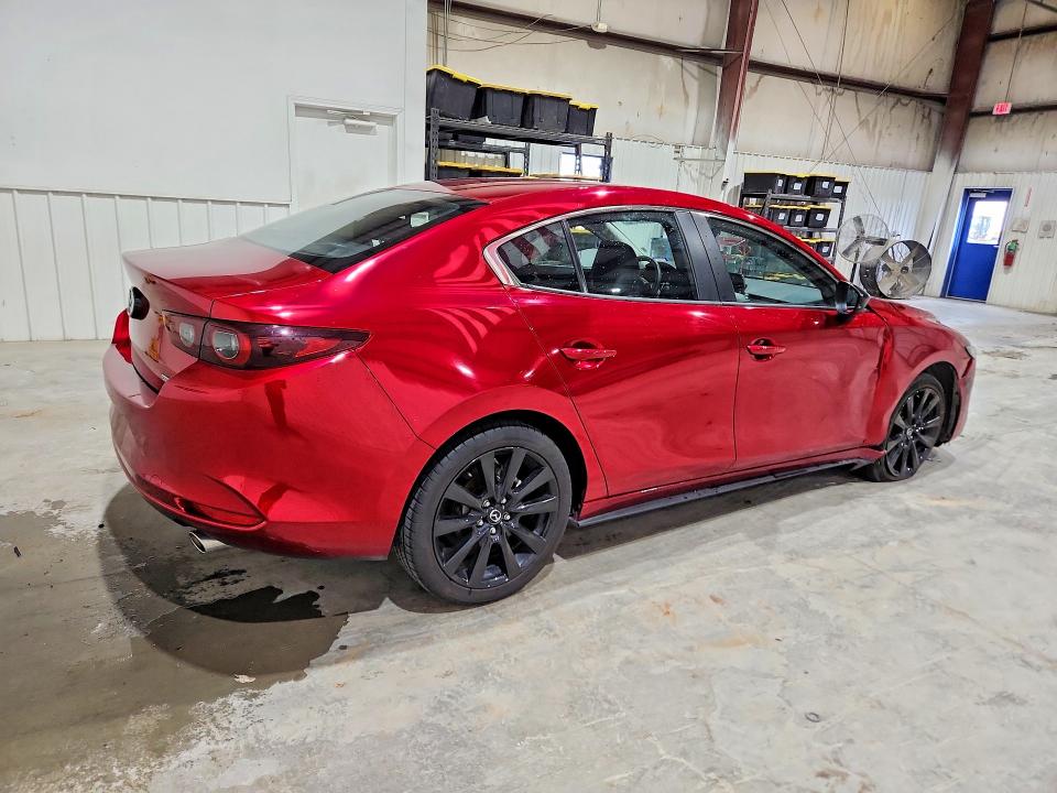 Продажа на аукционе авто 2025 Mazda 3, vin: JM1BPABM0S1775082, номер лота: 49681296