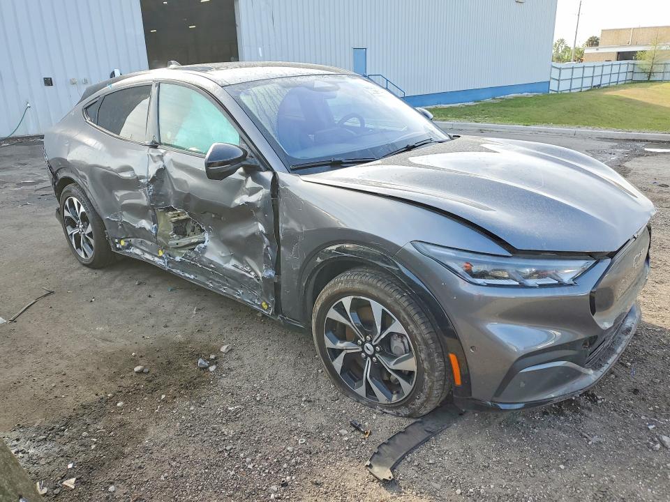 Продажа на аукционе авто 2023 Ford Mustang Mach-e, vin: 3FMTK3SU6PMB06058, номер лота: 48132976