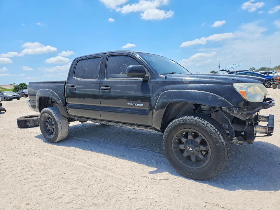 Продаж на аукціоні авто 2015 Toyota Tacoma, vin: 3TMJU4GN2FM192609, номер лоту: 51840396