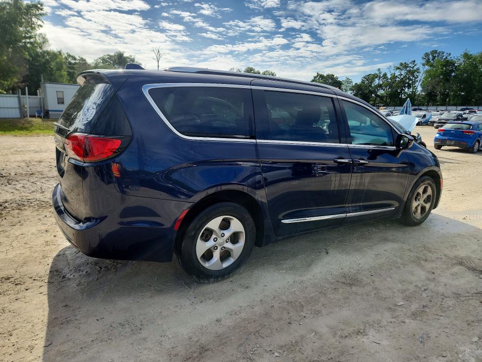 Продажа на аукционе авто 2017 Chrysler Pacifica, vin: 2C4RC1EG0HR564839, номер лота: 49379666