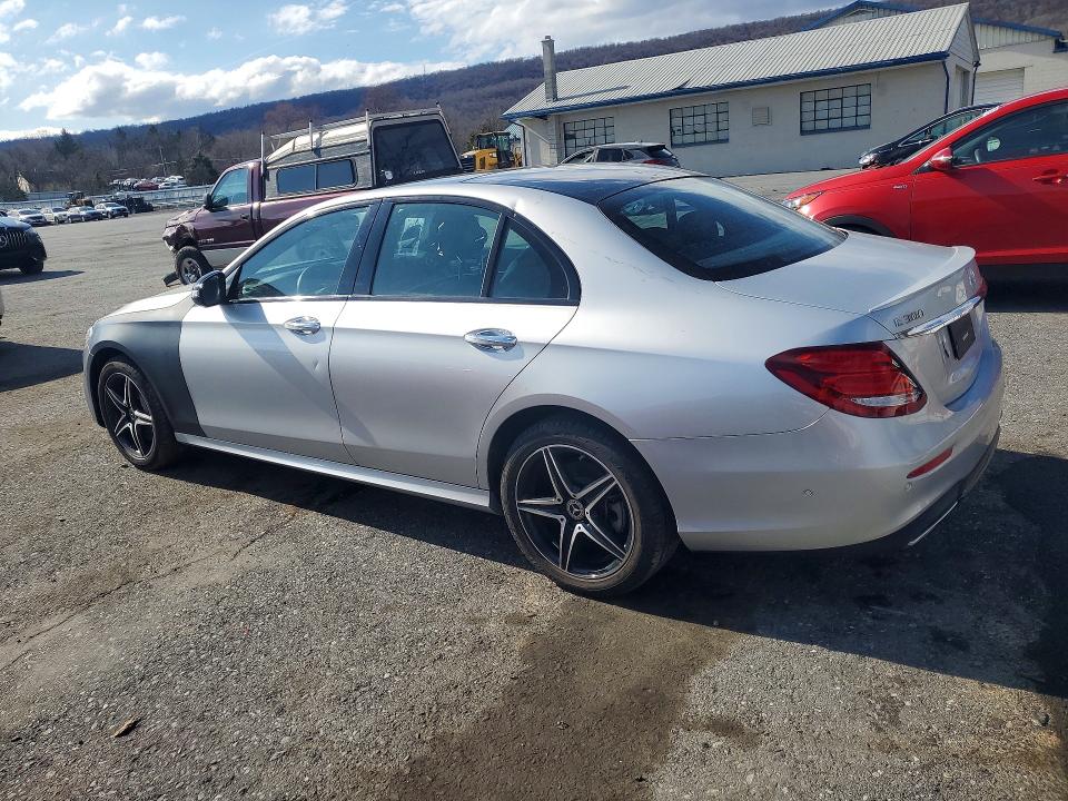 Продажа на аукционе авто 2018 Mercedes-benz E, vin: WDDZF4KB7JA360542, номер лота: 48390916