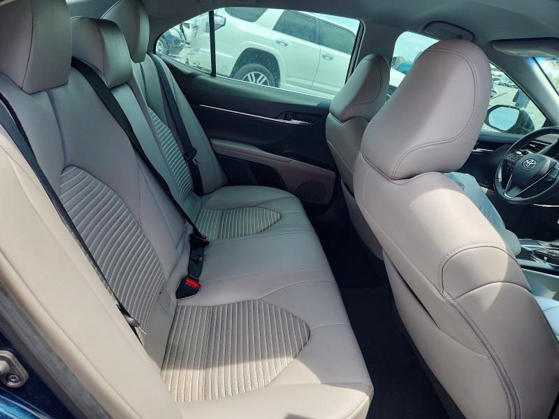 2019 Toyota Camry მანქანა იყიდება აუქციონზე, vin: 4T1B11HK7KU806488, აუქციონის ნომერი: 51812296