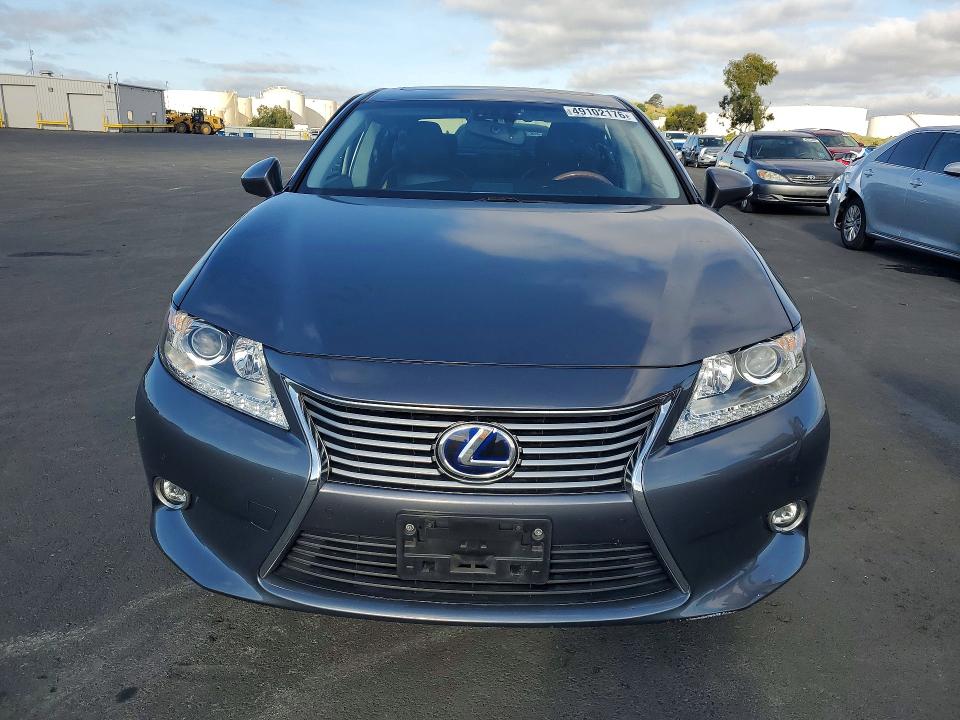 49102176 :رقم المزاد ، JTHBW1GG4E2061538 vin ، 2014 Lexus Es 300h مزاد بيع