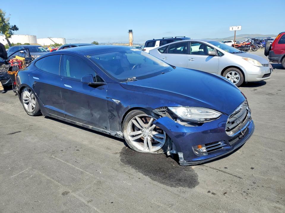 48998426 :رقم المزاد ، 5YJSA1H17EFP40274 vin ، 2014 Tesla Model S مزاد بيع