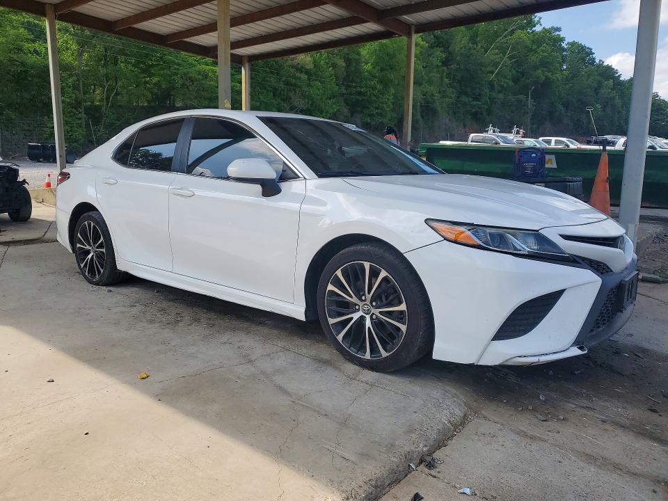 Продажа на аукционе авто 2018 Toyota Camry, vin: 4T1B11HK5JU024401, номер лота: 51342616