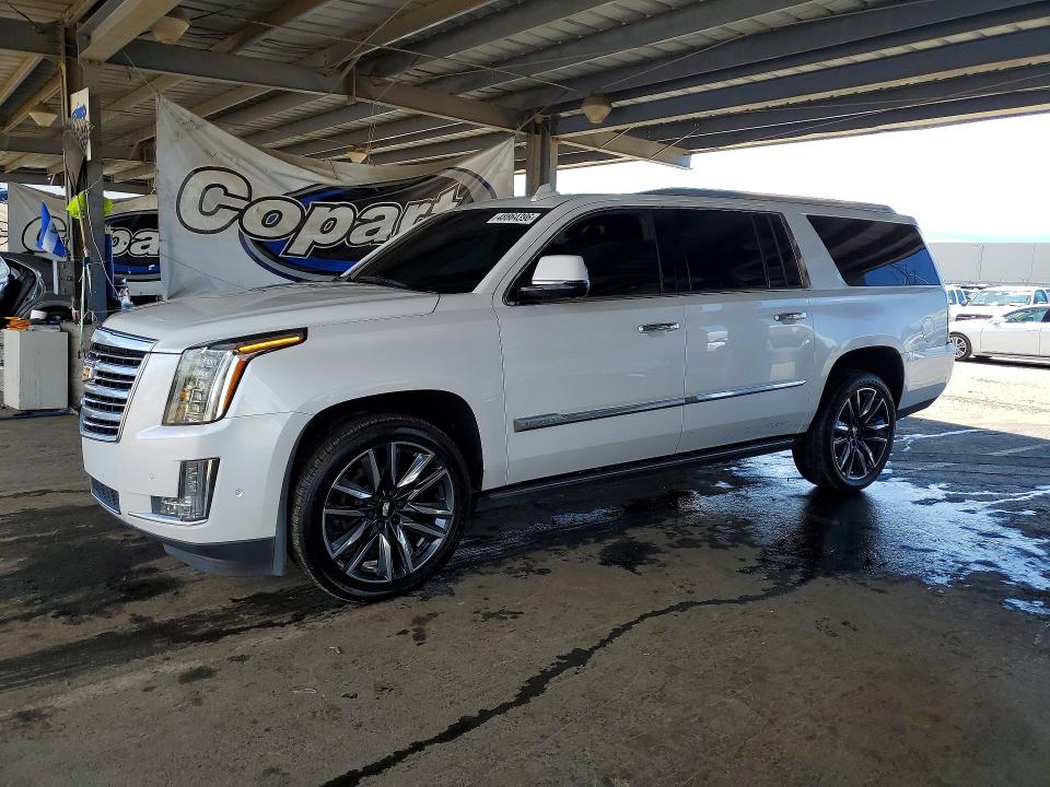 48864396 :رقم المزاد ، 1GYS4KKJ6HR136925 vin ، 2017 Cadillac Escalade مزاد بيع