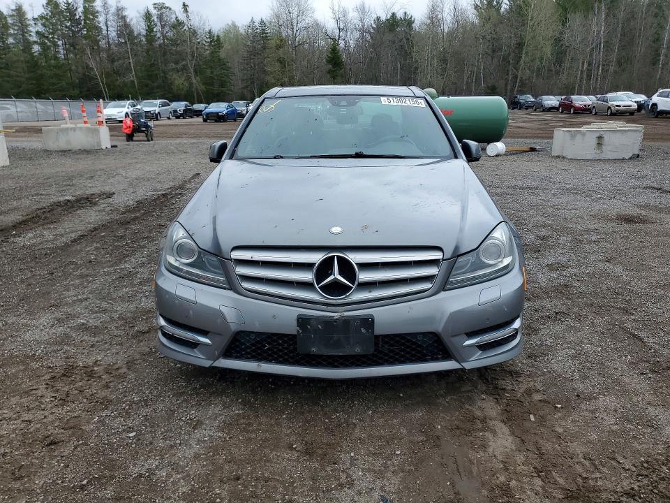 51302156 :رقم المزاد ، WDDGF8BB4CA630375 vin ، 2012 Mercedes-benz C مزاد بيع