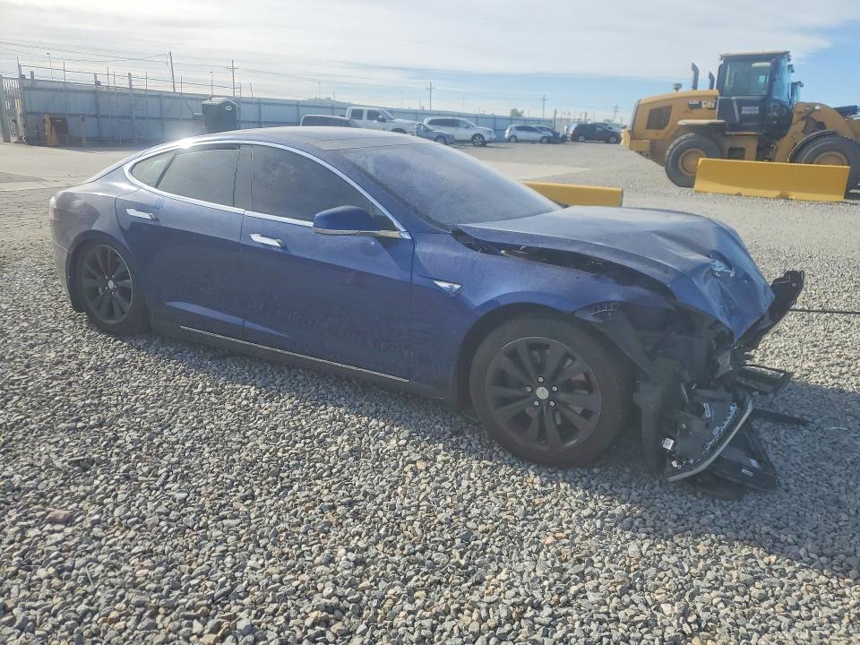 49512366 :رقم المزاد ، 5YJSA1E27GF126664 vin ، 2016 Tesla Model S مزاد بيع
