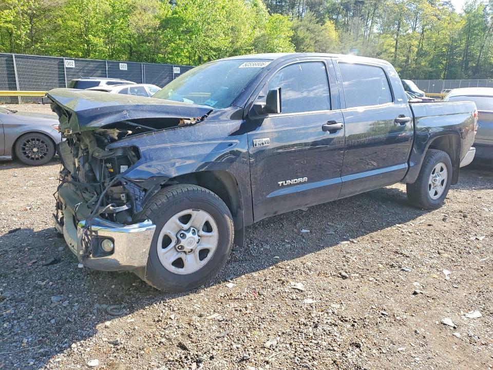 50556806 :رقم المزاد ، 5TFEY5F11LX261287 vin ، 2020 Toyota Tundra مزاد بيع