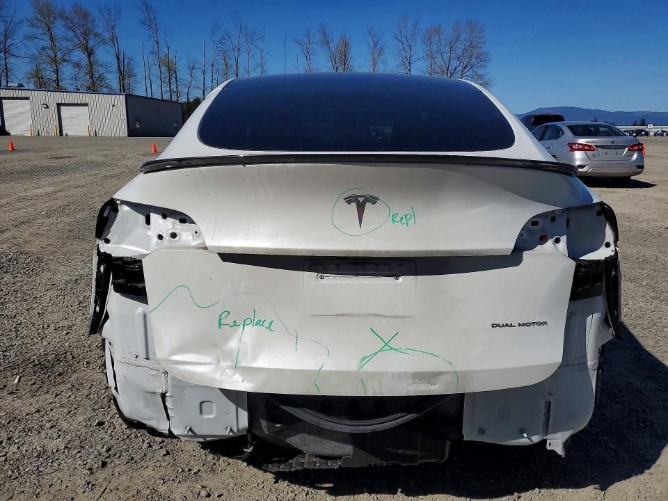 Продажа на аукционе авто 2024 Tesla Model Y, vin: 7SAYGDEE4RF126583, номер лота: 48715706