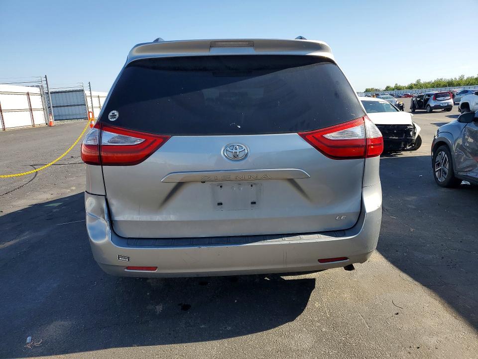 51041566 :رقم المزاد ، 5TDKK3DC2FS644940 vin ، 2015 Toyota Sienna مزاد بيع