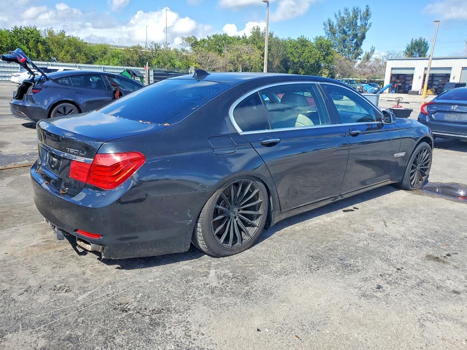 2012 Bmw 750 მანქანა იყიდება აუქციონზე, vin: WBAKC8C57CC437645, აუქციონის ნომერი: 49237406