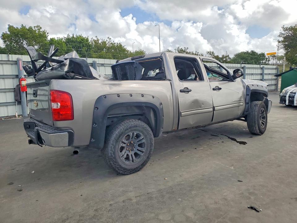 48739546 :رقم المزاد ، 1GCPKSE73CF231731 vin ، 2012 Chevrolet Silverado مزاد بيع