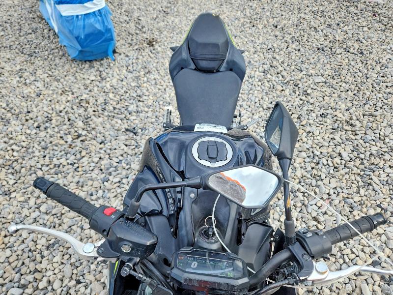 2024 Kawasaki Zr900 მანქანა იყიდება აუქციონზე, vin: ML5ZRDF19RDA67185, აუქციონის ნომერი: 49339116