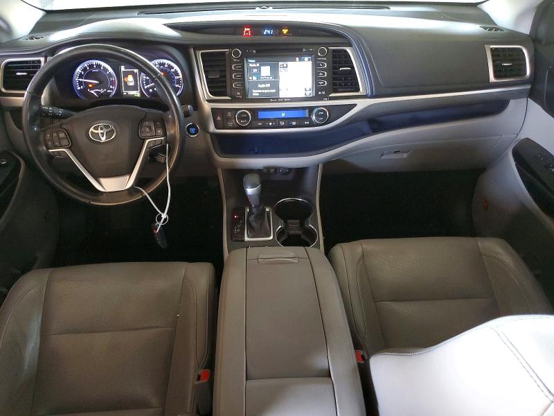 2018 Toyota Highlander მანქანა იყიდება აუქციონზე, vin: 5TDYZRFH3JS275466, აუქციონის ნომერი: 51490236