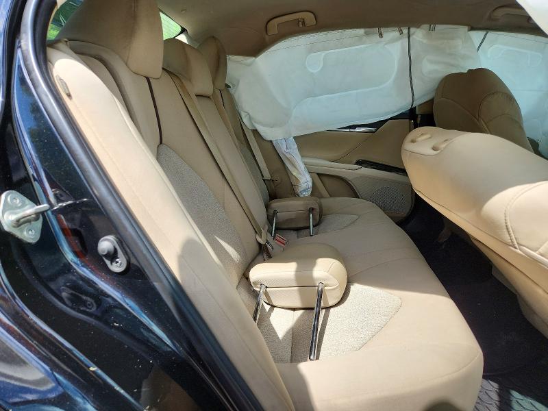 51756786 :رقم المزاد ، 4T1B11HK7KU844478 vin ، 2019 Toyota Camry مزاد بيع