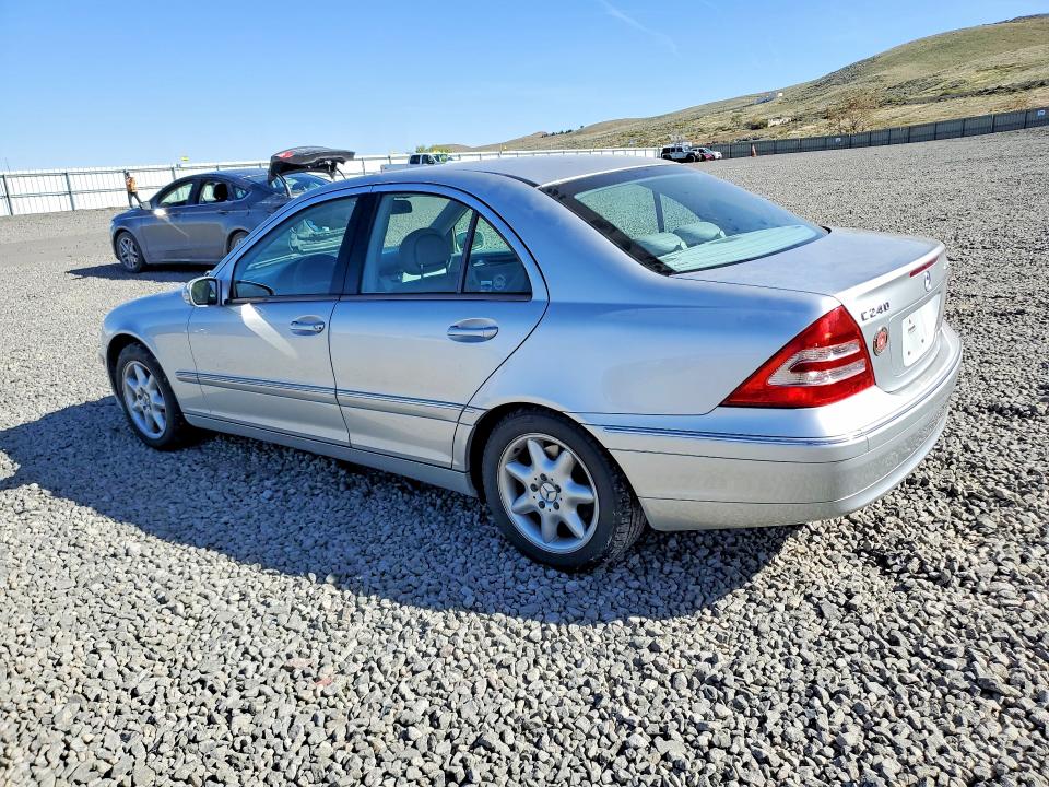 50515266 :رقم المزاد ، WDBRF81J64F502962 vin ، 2004 Mercedes-benz C مزاد بيع