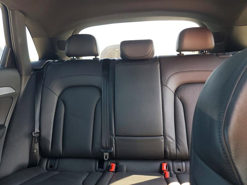 48921156 :رقم المزاد ، WA1BCCFS6JR007004 vin ، 2018 Audi Q3 مزاد بيع