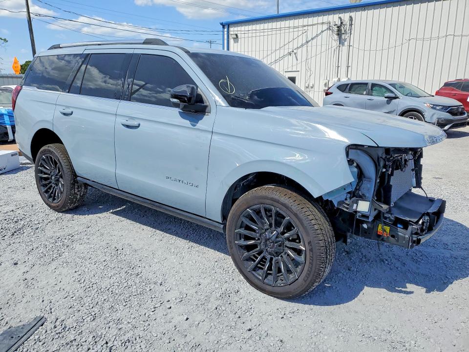 Продажа на аукционе авто 2025 Ford Expedition, vin: 1FMJU1M89SEA73920, номер лота: 50592606