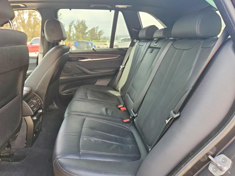 49504576 :رقم المزاد ، 5UXKR0C5XJ0X93930 vin ، 2018 Bmw X5 مزاد بيع