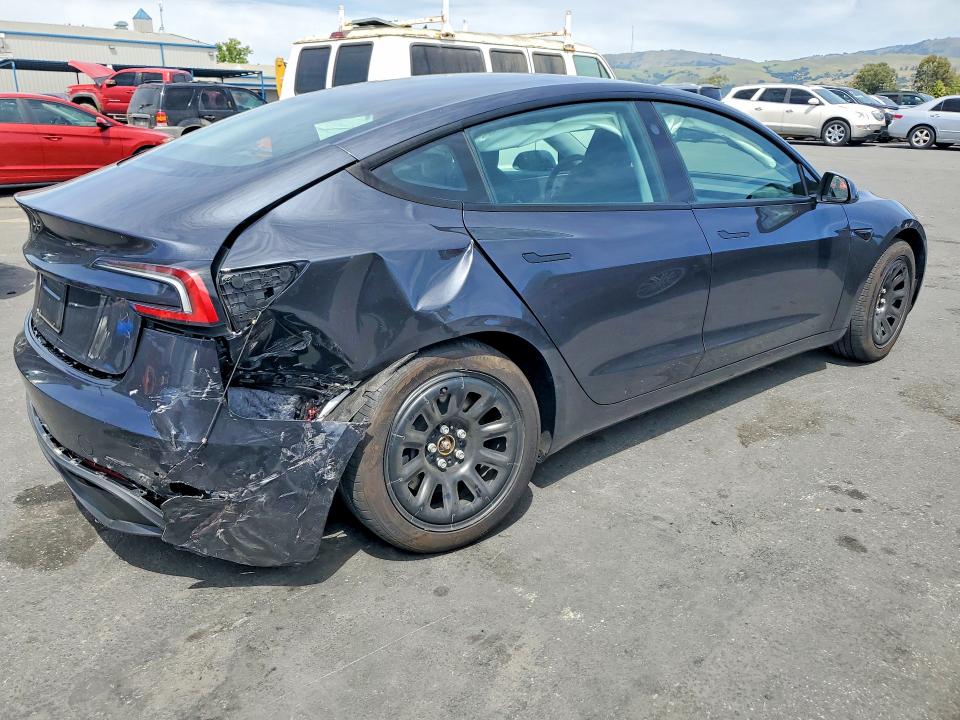 Продаж на аукціоні авто 2025 Tesla Model 3, vin: 5YJ3E1EAXSF131219, номер лоту: 49517486