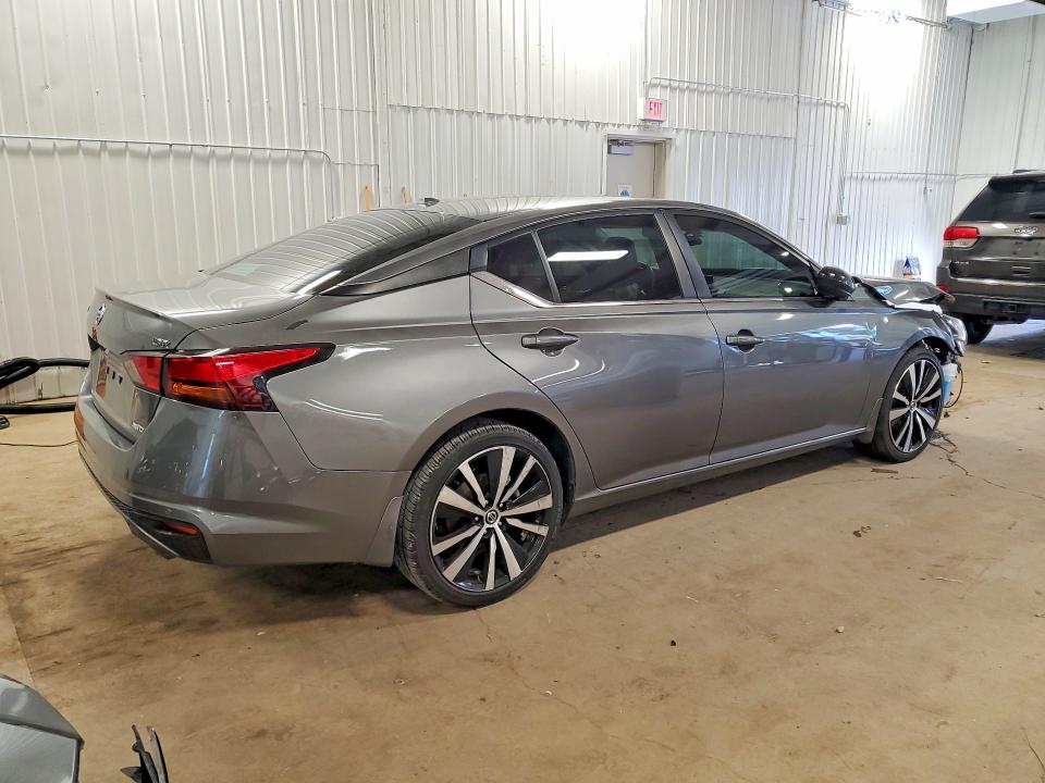 Продаж на аукціоні авто 2022 Nissan Altima, vin: 1N4BL4CW7NN367128, номер лоту: 51685256