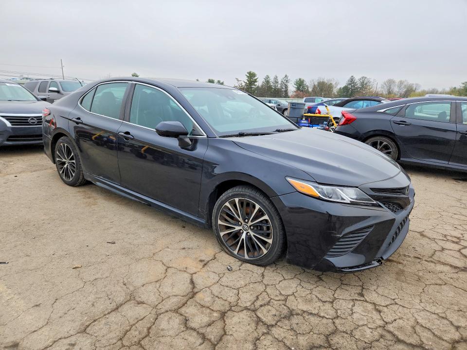 2019 Toyota Camry მანქანა იყიდება აუქციონზე, vin: 4T1B11HKXKU847813, აუქციონის ნომერი: 49573506