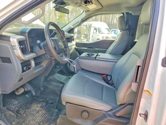 48665306 :رقم المزاد ، 1FD0X5HT2PED63318 vin ، 2023 Ford F550 مزاد بيع