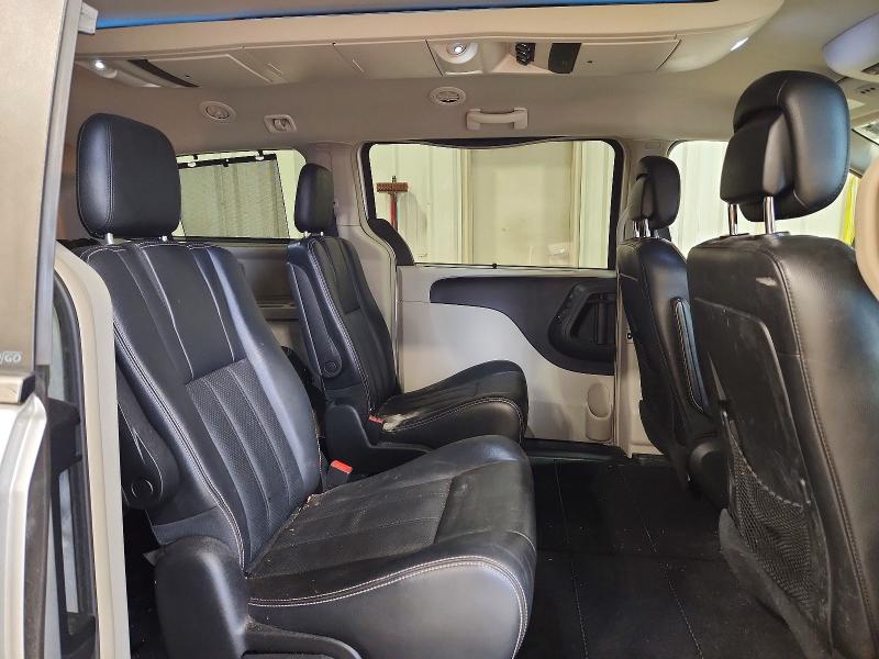 50497366 :رقم المزاد ، 2A4RR8DG1BR785568 vin ، 2011 Chrysler Town & Country مزاد بيع