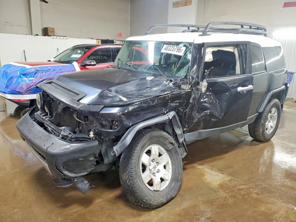 48325796 :رقم المزاد ، JTEBU11F38K049663 vin ، 2008 Toyota Fj Cruiser مزاد بيع