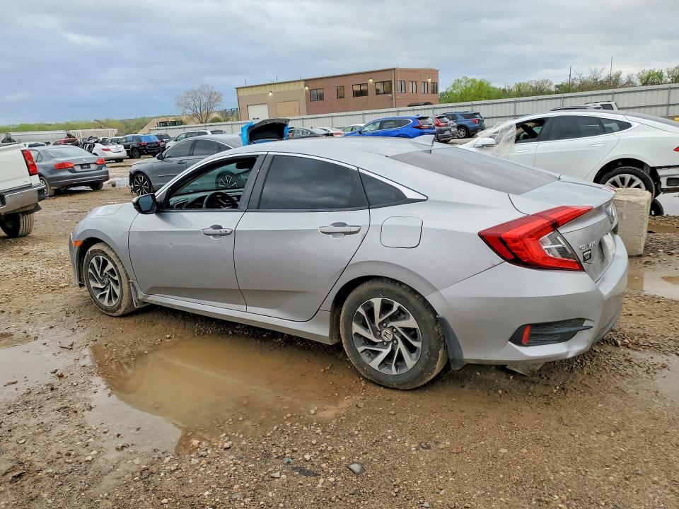 2017 Honda Civic მანქანა იყიდება აუქციონზე, vin: 19XFC2F72HE001462, აუქციონის ნომერი: 49482366