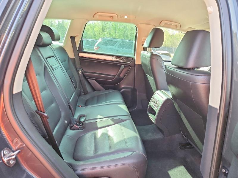 Aukcja sprzedaży 2015 Volkswagen Touareg, vin: WVGEF9BP6FD006644, numer aukcji: 49884056