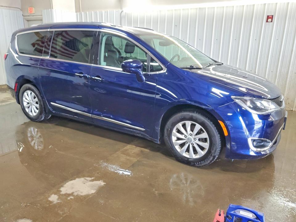 51498556 :رقم المزاد ، 2C4RC1BGXKR507138 vin ، 2019 Chrysler Pacifica مزاد بيع