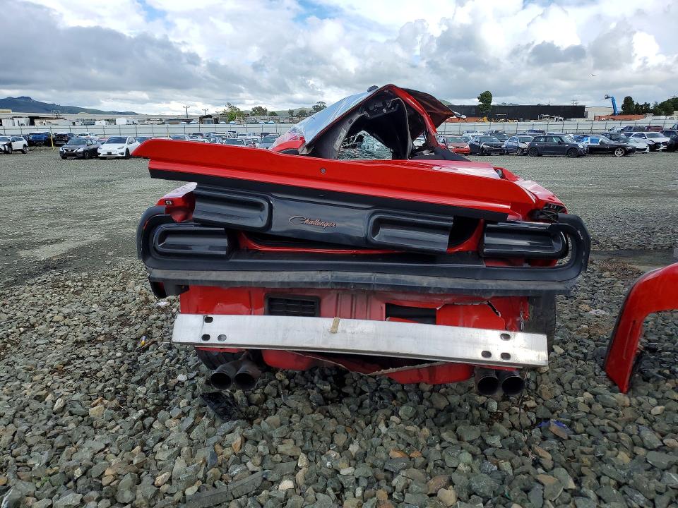 2015 Dodge Challenger მანქანა იყიდება აუქციონზე, vin: 2C3CDZAT3FH924083, აუქციონის ნომერი: 49283206
