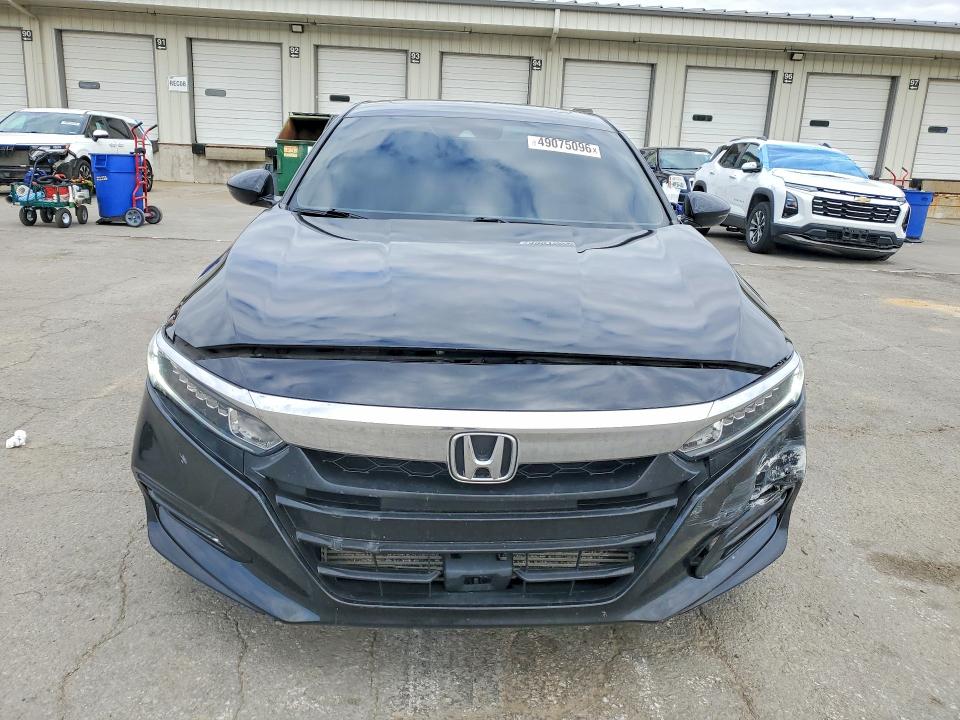 Aukcja sprzedaży 2018 Honda Accord, vin: 1HGCV1F50JA214572, numer aukcji: 49075096