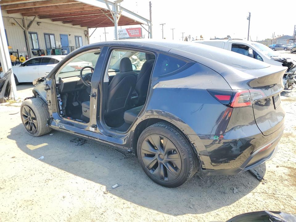 2024 Tesla Model Y მანქანა იყიდება აუქციონზე, vin: 7SAYGDED9RF183126, აუქციონის ნომერი: 51302216