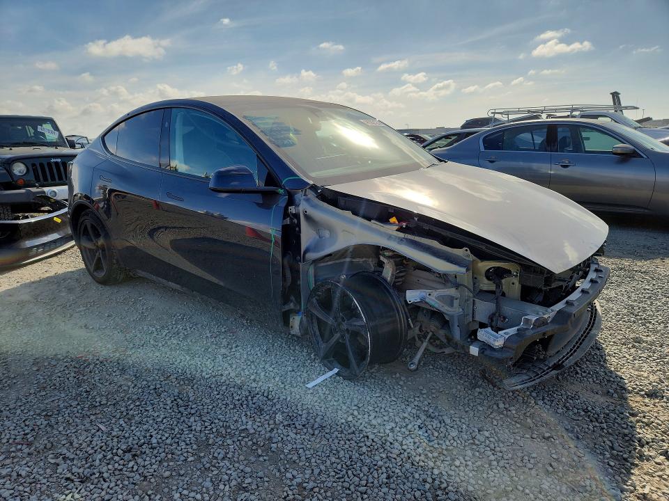 Продаж на аукціоні авто 2026 Tesla Model Y, vin: 7SAYGDEE8TF372575, номер лоту: 48382426