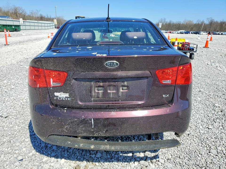 2010 Kia Forte მანქანა იყიდება აუქციონზე, vin: KNAFU4A26A5242041, აუქციონის ნომერი: 49128596