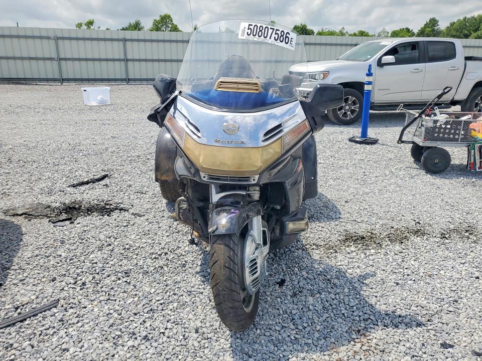 50807586 :رقم المزاد ، 1HFSC2230XA101973 vin ، 1999 Honda Gl1500 مزاد بيع