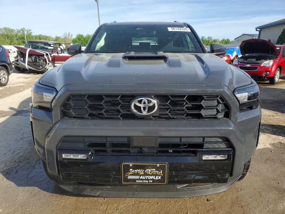50142526 :رقم المزاد ، JTEVA5BRXS5030863 vin ، 2025 Toyota 4runner مزاد بيع