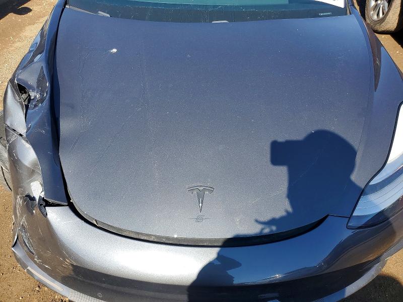 48687276 :رقم المزاد ، 5YJ3E1EB9JF066662 vin ، 2018 Tesla Model 3 مزاد بيع
