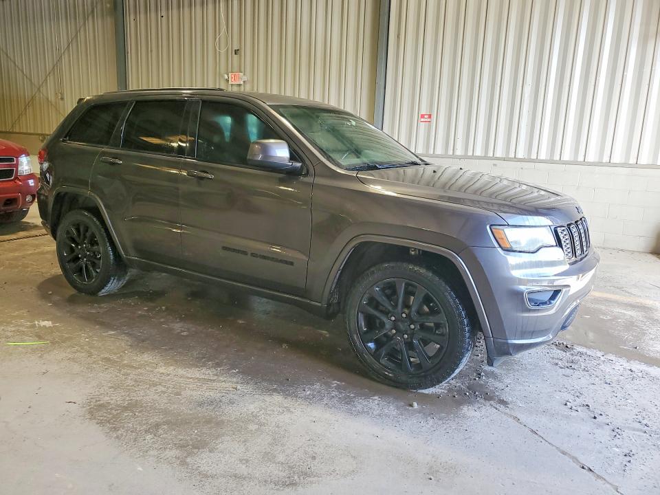 50614936 :رقم المزاد ، 1C4RJEAG0JC247421 vin ، 2018 Jeep Grand Cherokee مزاد بيع