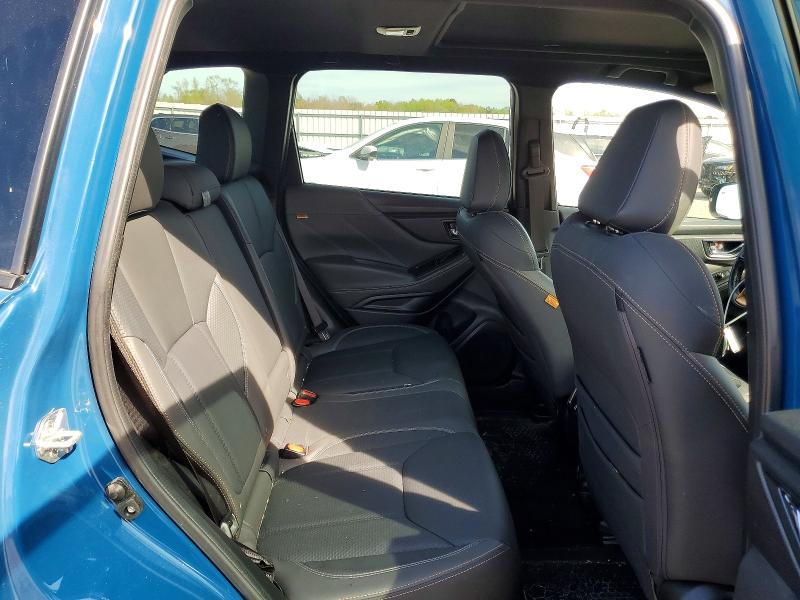 Продажа на аукционе авто 2022 Subaru Forester, vin: JF2SKAMC5NH516717, номер лота: 48659236