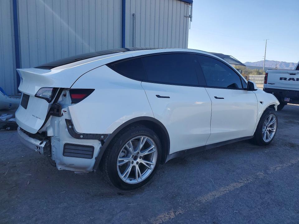 50259016 :رقم المزاد ، 7SAYGAEE6NF535984 vin ، 2022 Tesla Model Y مزاد بيع